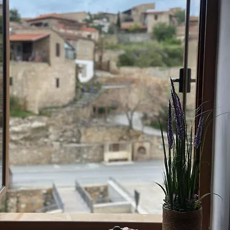 Stone Nest Appartement Tokhni